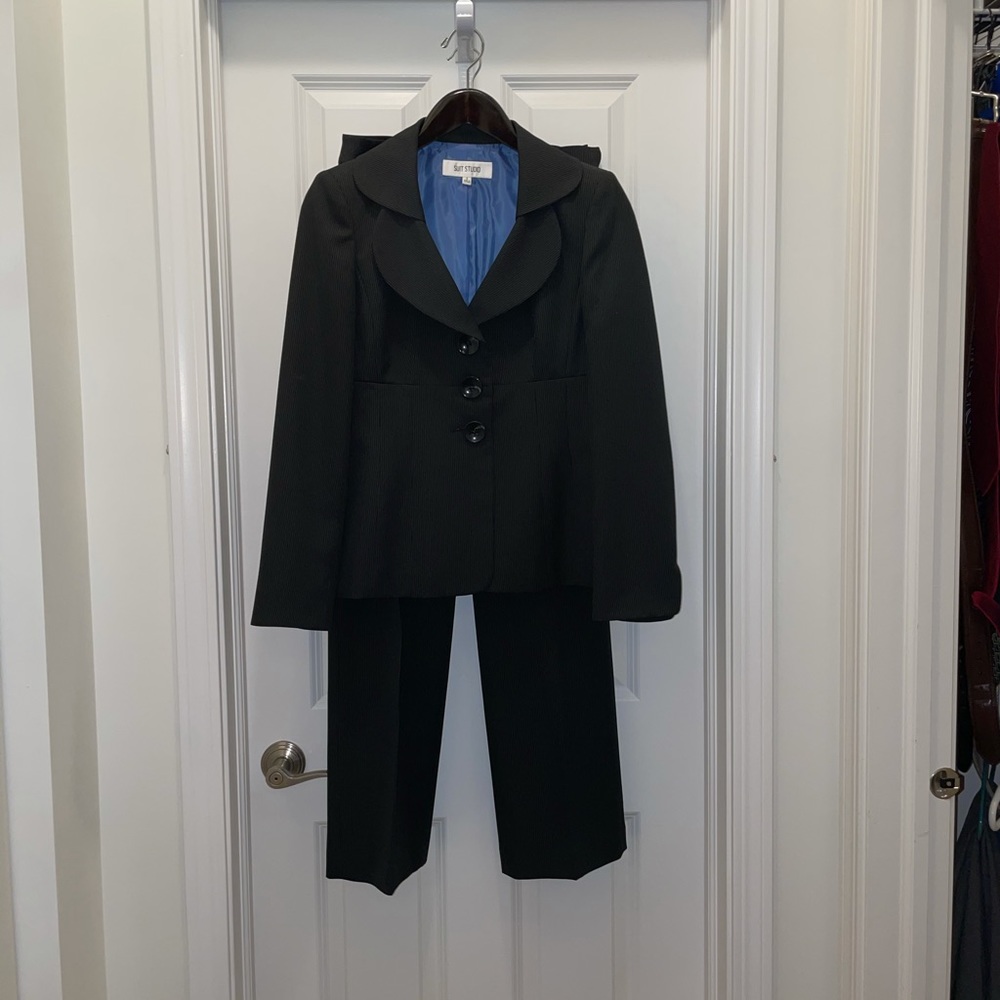 Women’s pantsuit
